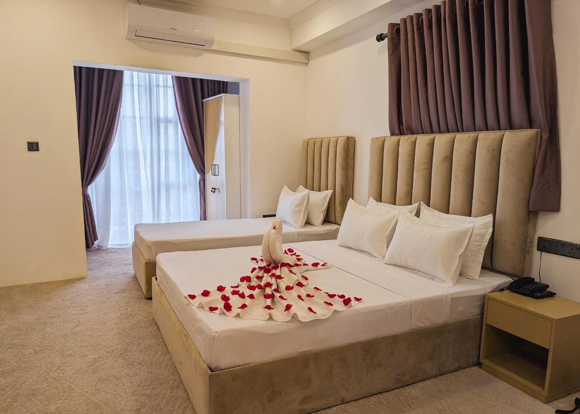 Hotel Kings Grand