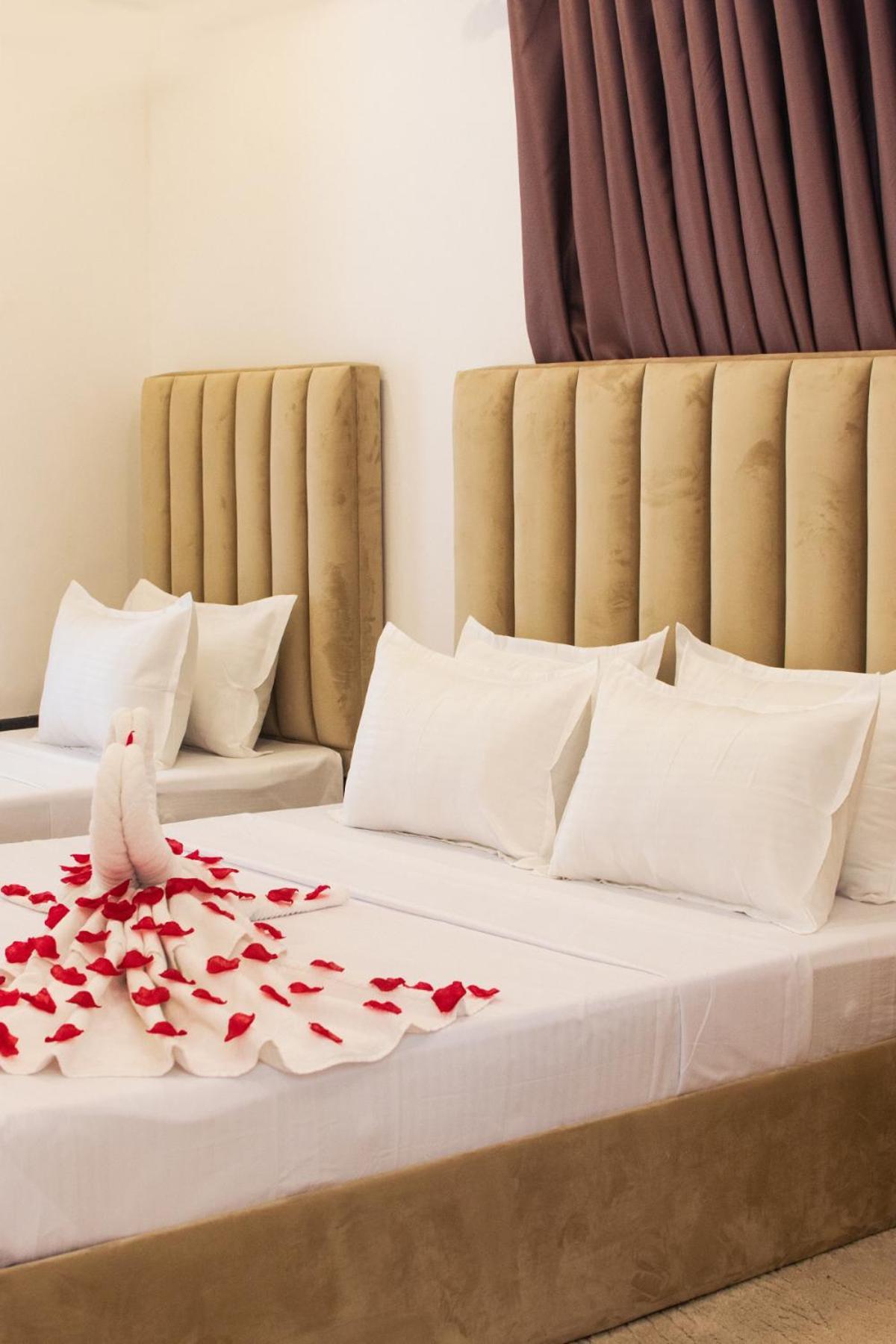 Kings Grand Hotel 3*